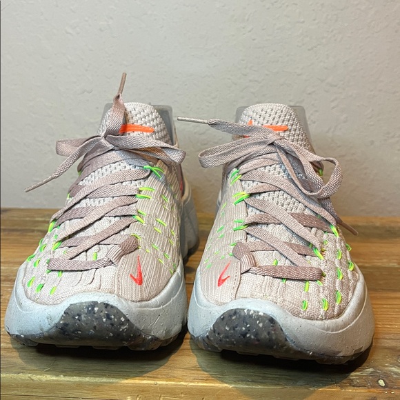 NWOB Nike Space Hippie 04 Sneakers Women’s Size 6.5 - Picture 3 of 9